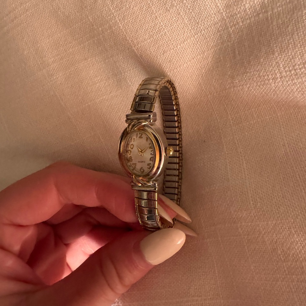 Vintage Silver and Gold Quartz Watch - Picture 2 of 3